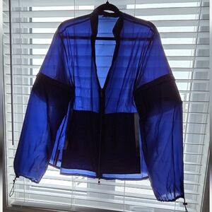 PRADA CONVERTABLE SLEEVE SHEER BLUE WINDBREAKER, TWO-WAY ZIP SIZE 52 IT, L, XL